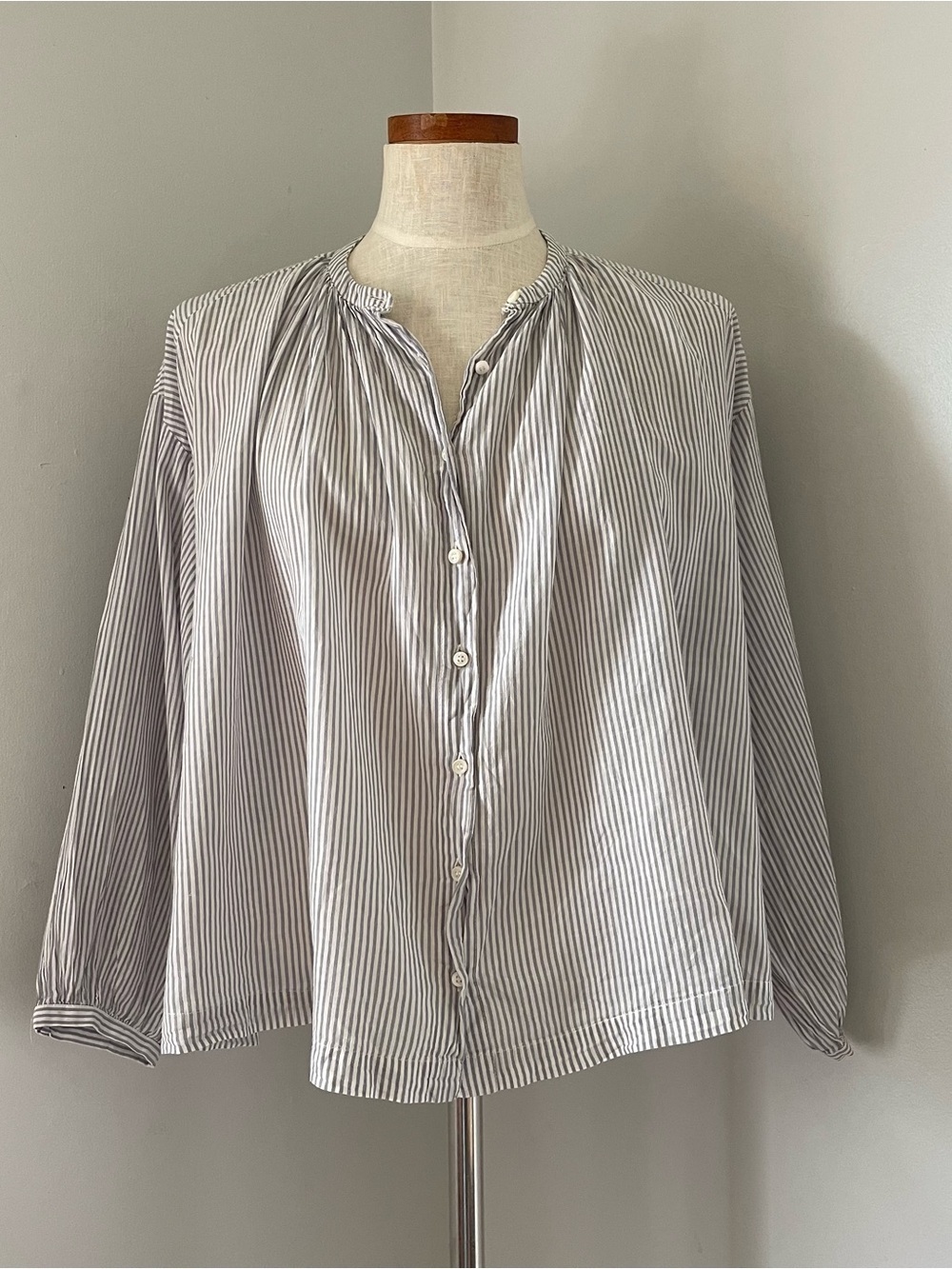 DOEN Jane Striped button shirt size XS preowned organic cotton cottagecore
